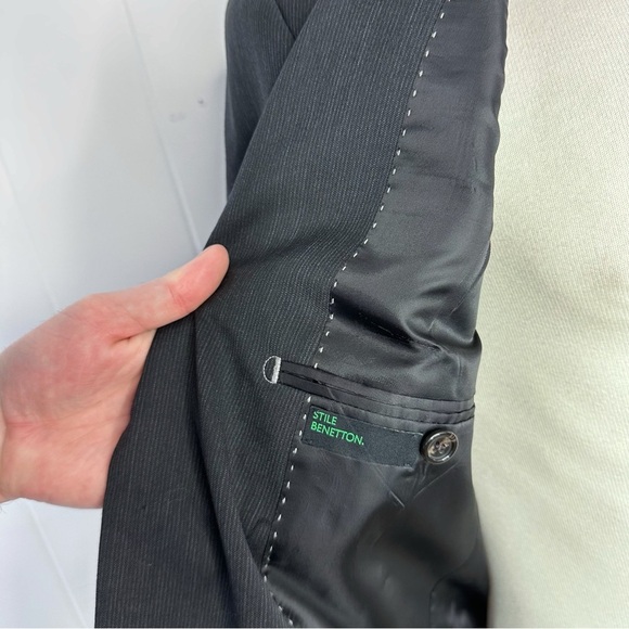 United Colors of Benetton Charcoal Striped SUIT - Picture 3 of 12